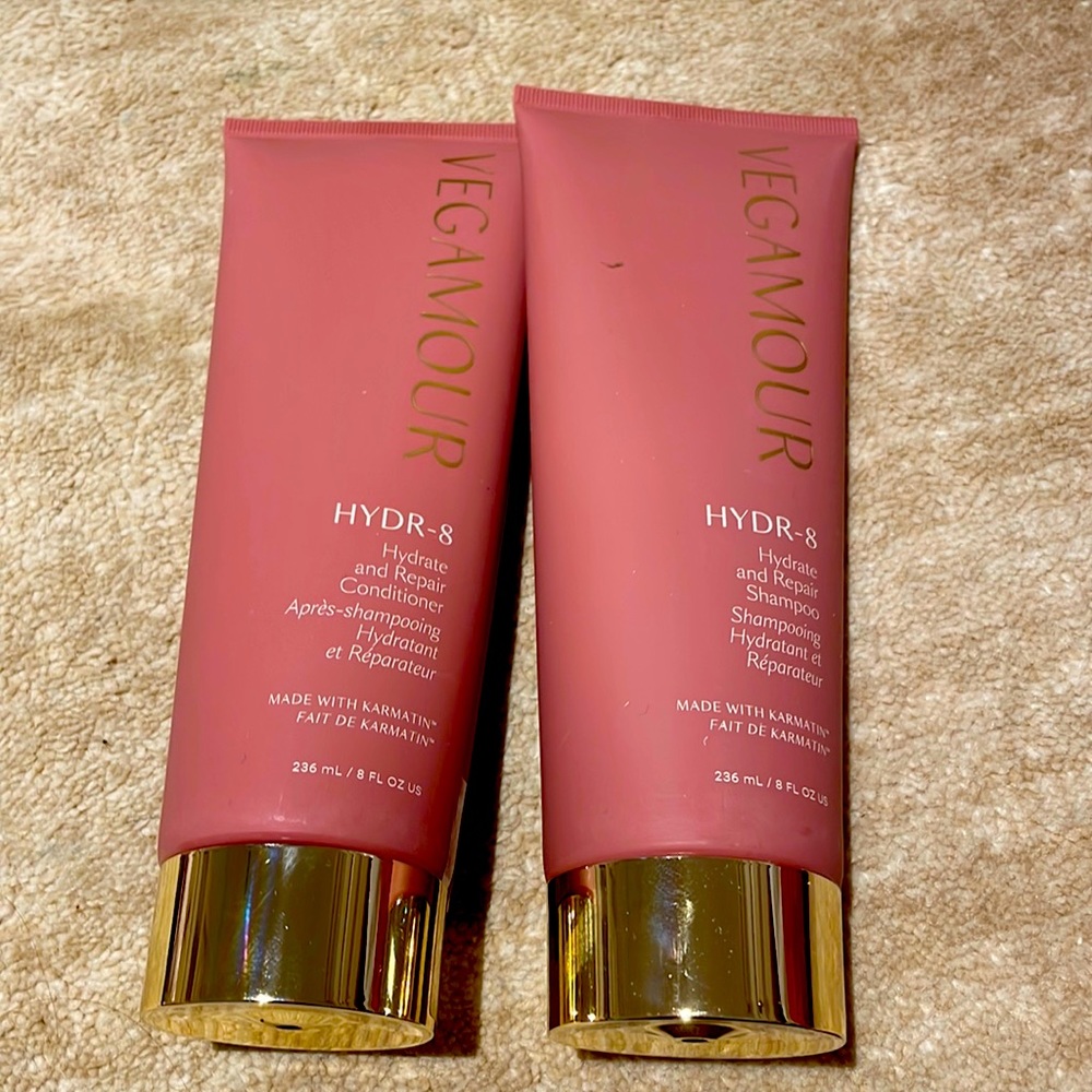 Vegamour Hydr-8 shampoo and conditioner